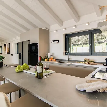 Ulivi By Curti Affitti Villa *